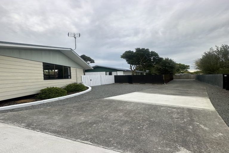 Photo of property in 2/25 Cicada Place, Hei Hei, Christchurch, 8042