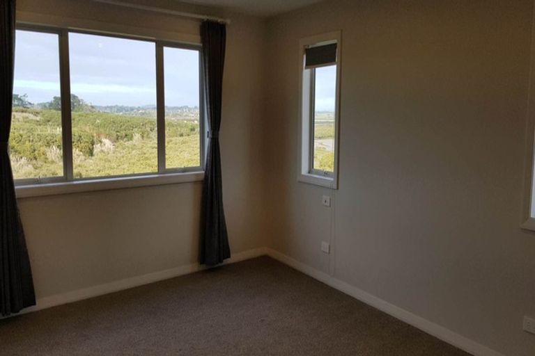 Photo of property in 61 Bayvista Drive, Karaka, Papakura, 2113