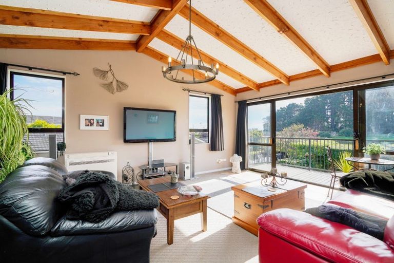 Photo of property in 104 Gladstone Terrace, Gladstone, Invercargill, 9810