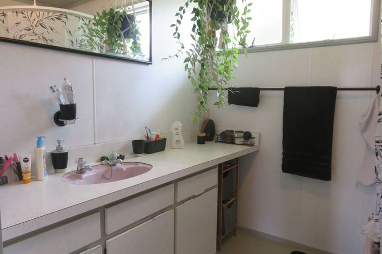 Photo of property in 1101 Queen Sh25 Street, Thames, 3500