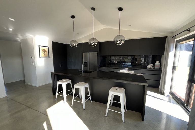 Photo of property in 5 Tahi Street, Albert Town, Wanaka, 9305