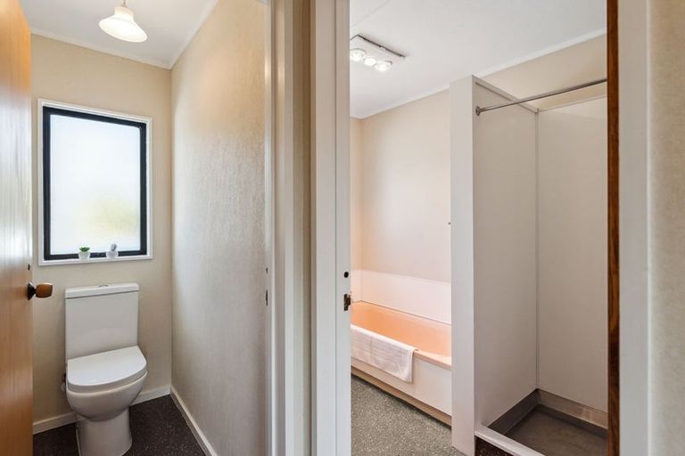 Photo of property in 6 Percival Road, Paraparaumu Beach, Paraparaumu, 5032