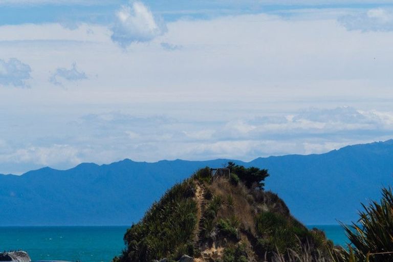 Photo of property in 19 Monkey Island Road, Orepuki, Riverton, 9881