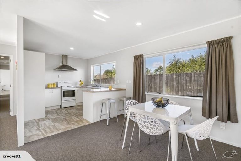 Photo of property in 15 Hocken Place, Mangere Bridge, Auckland, 2022