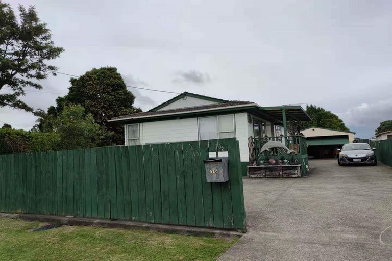 Photo of property in 16 Glen Road, Ranui, Auckland, 0612