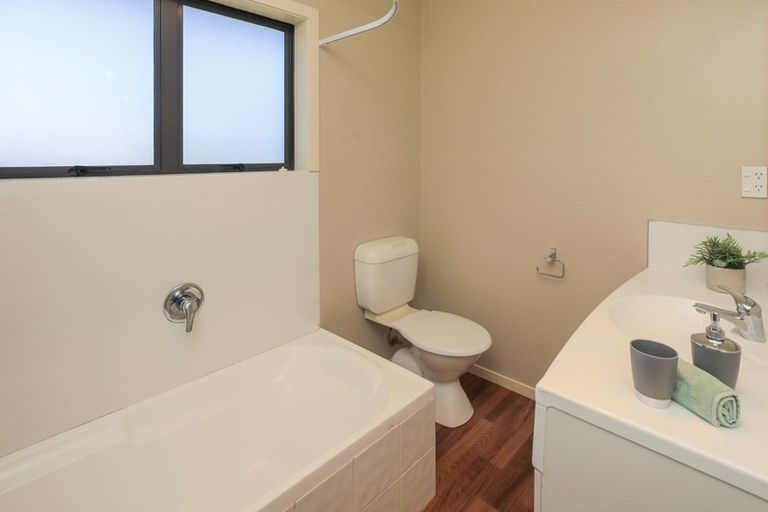 Photo of property in 20a Normandy Avenue, Melville, Hamilton, 3206