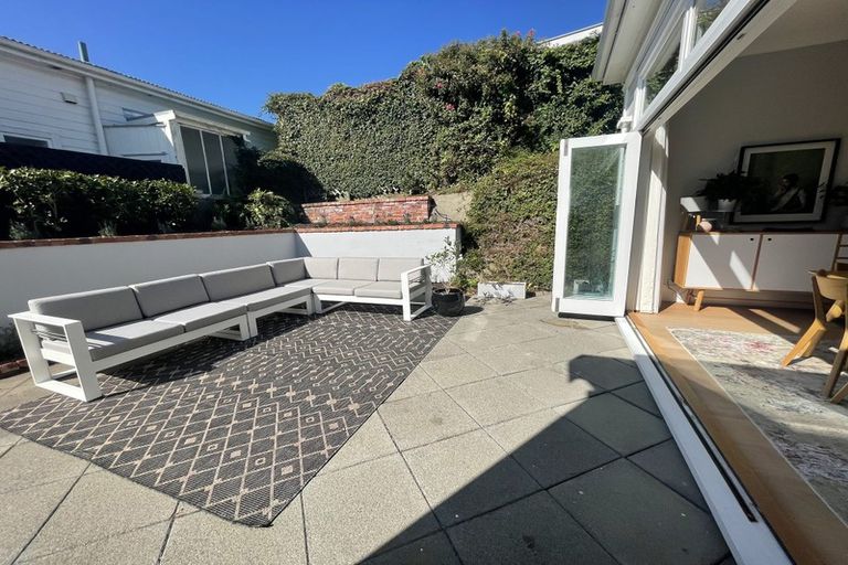 Photo of property in 22 Plunket Street, Kelburn, Wellington, 6012