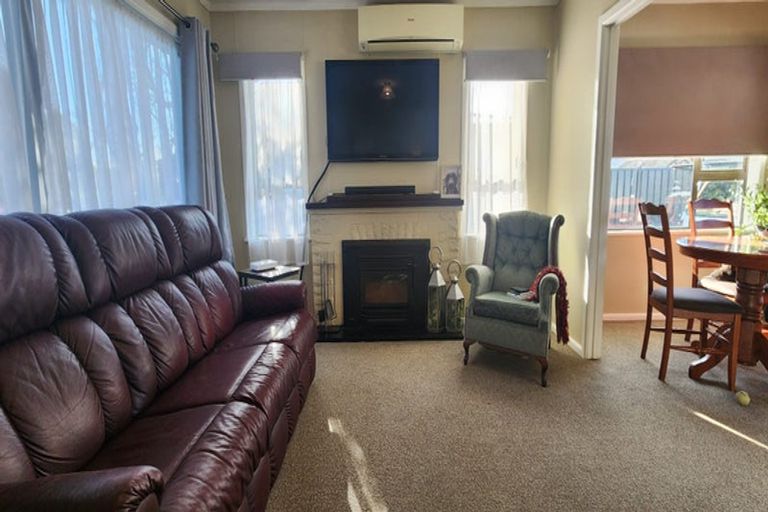 Photo of property in 18 Coverdale Street, Onekawa, Napier, 4110