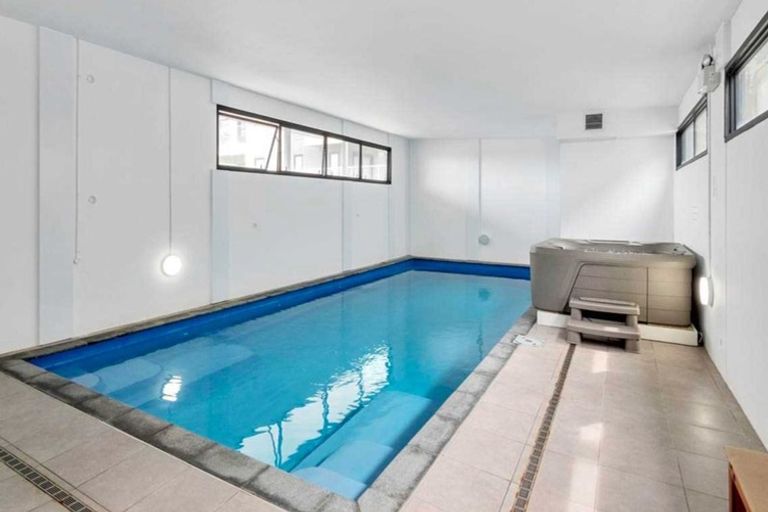 Photo of property in Apollo Apartments, 201/46 Rosedale Road, Rosedale, Auckland, 0632