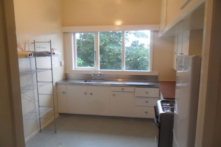 Photo of property in 3/25 Farm Road, Northland, Wellington, 6012