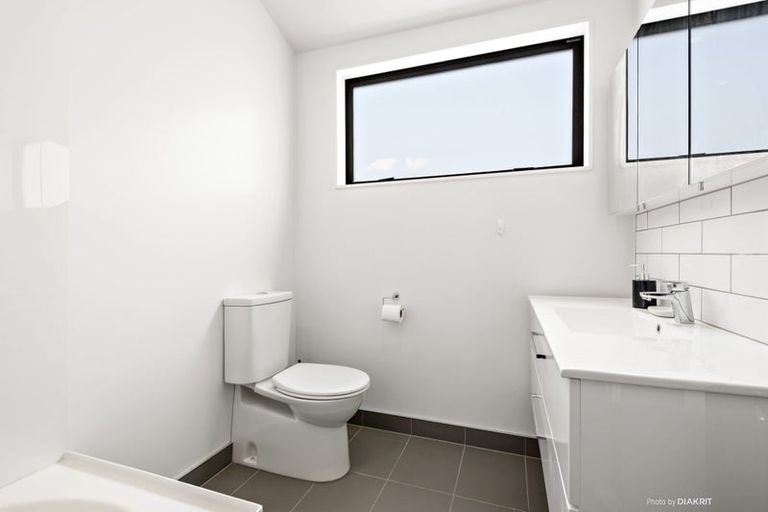 Photo of property in 3/74 Derwent Street, Island Bay, Wellington, 6023