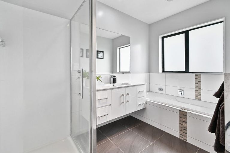 Photo of property in 23 Kilbryde Crescent, Pokeno, 2402