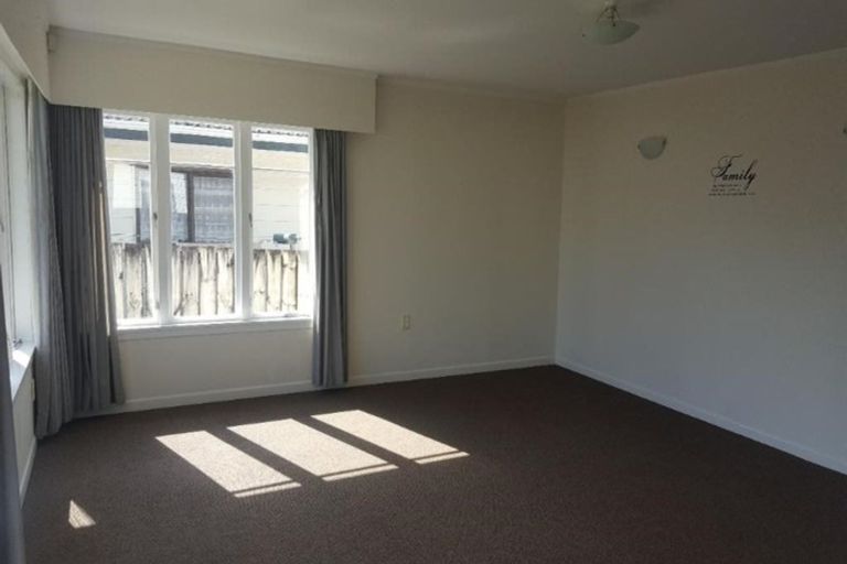 Photo of property in 1/31 Solveig Place, Randwick Park, Auckland, 2105