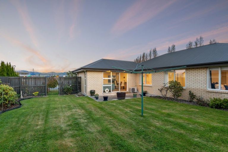 Photo of property in 12 Killarney Avenue, Halswell, Christchurch, 8025