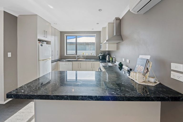 Photo of property in 30 Kent Street, Riversdale, 9776