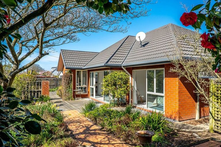 Photo of property in 23 Wittys Road, Avonhead, Christchurch, 8042