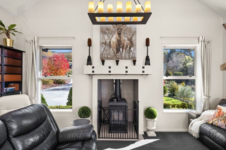 Photo of property in 1 Te Roera Drive, Taradale, Napier, 4112