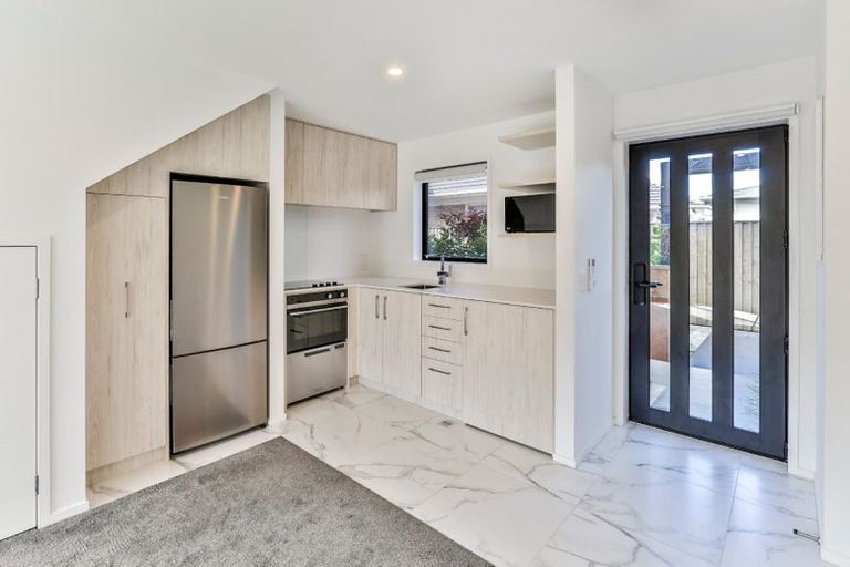 Photo of property in 4/57 Taikata Road, Te Atatu Peninsula, Auckland, 0610