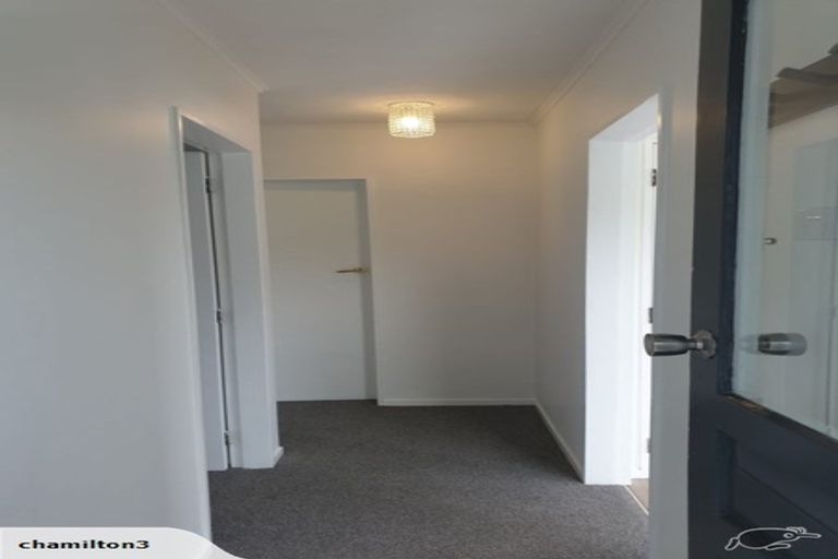 Photo of property in 1/17 Kowhai Street, Tawa, Wellington, 5028