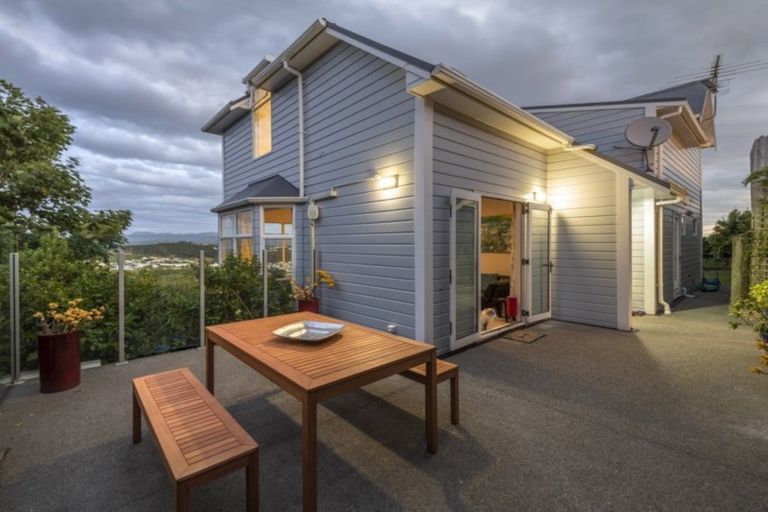 Photo of property in 41 Mana Street, Vogeltown, Wellington, 6021