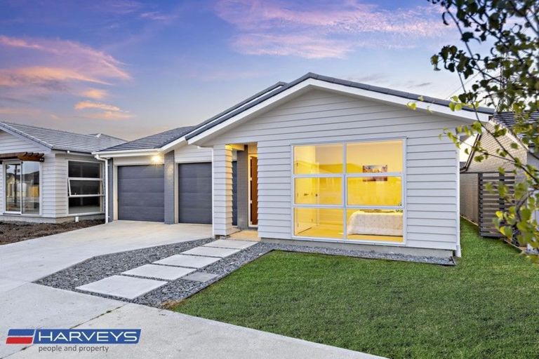 Photo of property in 36 Gum Spear Road, Takanini, 2112