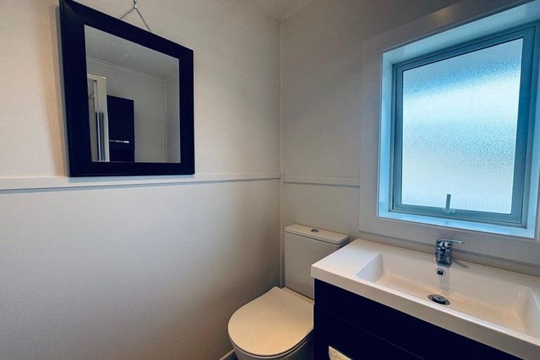 Photo of property in 1/16 South Street, Papakura, 2110