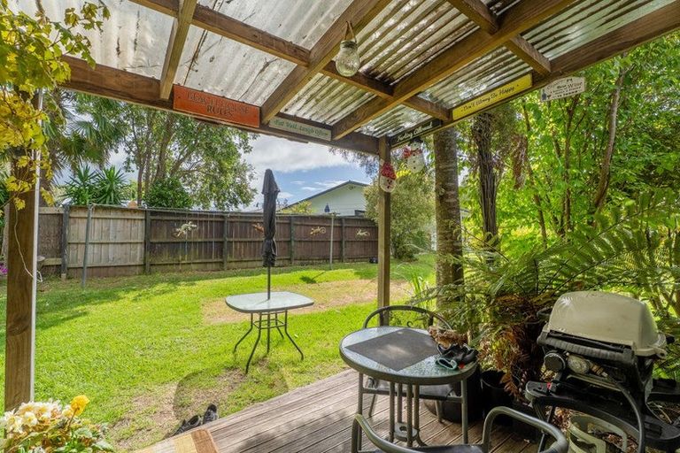 Photo of property in 38 Robinson Road, Whitianga, 3510