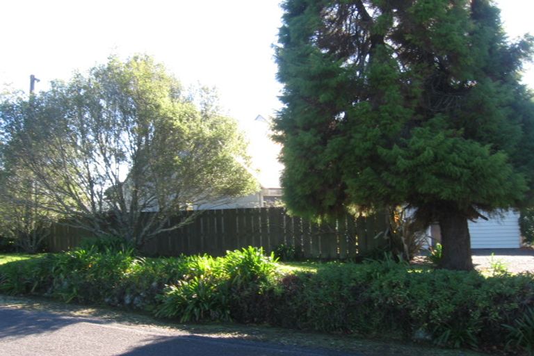 Photo of property in 25 Hall Road, Kerikeri, 0230