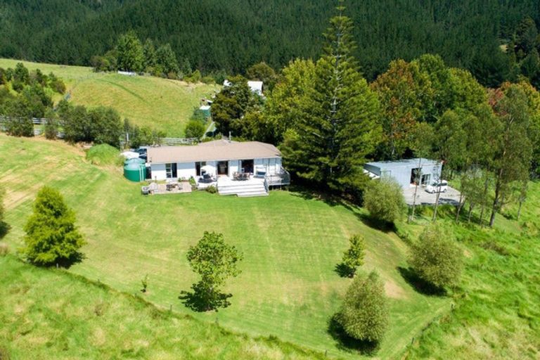 Photo of property in 960 Whangaripo Valley Road, Whangaripo, Wellsford, 0972