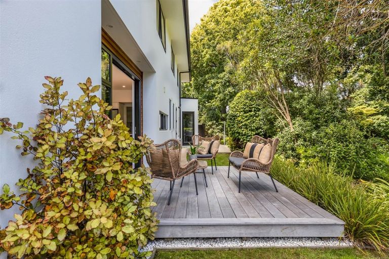 Photo of property in 62 Straven Road, Fendalton, Christchurch, 8014