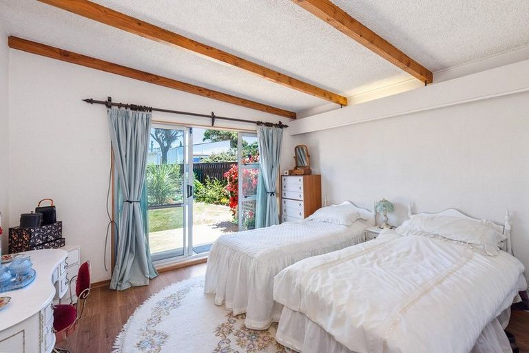 Photo of property in 9 Bermuda Grove, Paraparaumu Beach, Paraparaumu, 5032