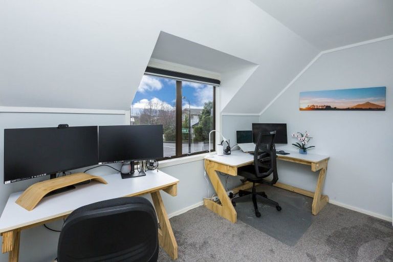 Photo of property in 69 Sunbrae Drive, Silverstream, Upper Hutt, 5019