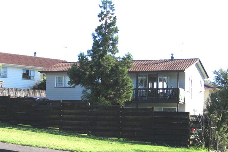 Photo of property in 96 Moire Road, Massey, Auckland, 0614
