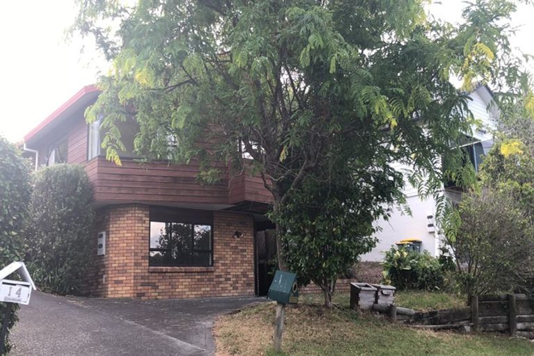 Photo of property in 1/14 Clematis Avenue, Murrays Bay, Auckland, 0630