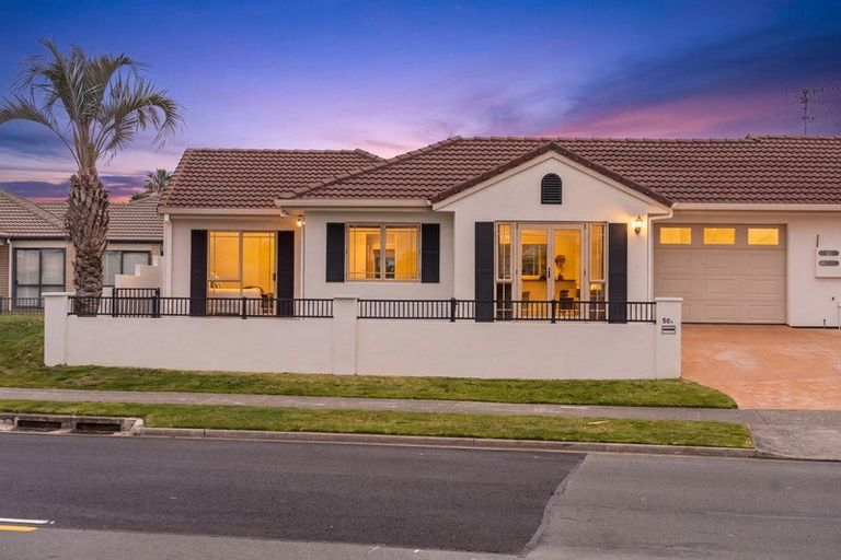 Photo of property in 50 Gravatt Road, Papamoa Beach, Papamoa, 3118