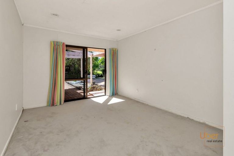 Photo of property in 11 Davidson Avenue, Tamaterau, Whangarei, 0174