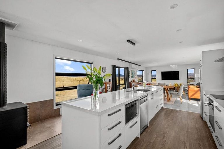 Photo of property in 77 Leaning Rock Road, Springvale, Alexandra, 9393