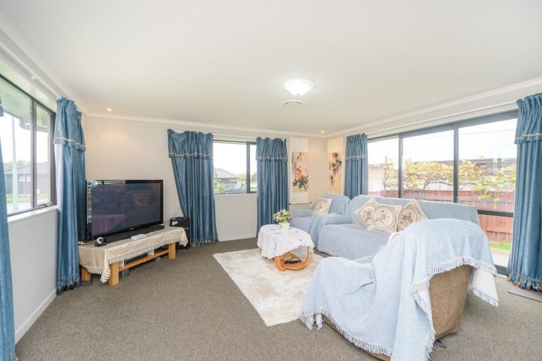 Photo of property in 55 Liberty Grove, Kelvin Grove, Palmerston North, 4414