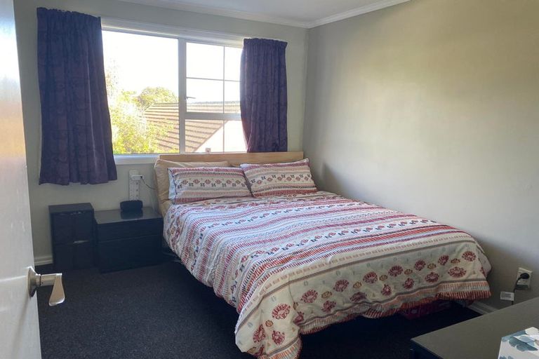 Photo of property in 7 Frobisher Street, Island Bay, Wellington, 6023