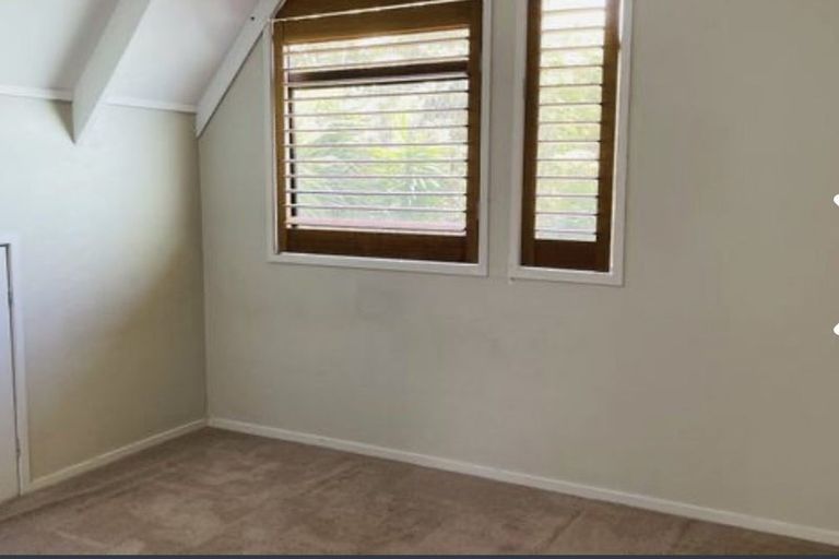 Photo of property in 112 Cossey Road, Drury, 2577