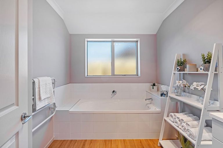 Photo of property in 48 Allison Crescent, Kaiapoi, 7630