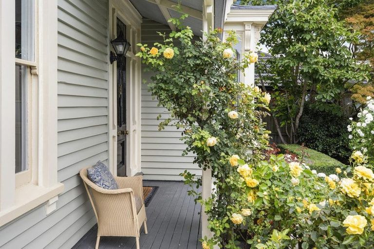 Photo of property in 172 Blighs Road, Strowan, Christchurch, 8052