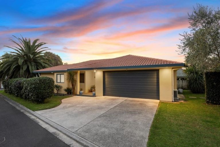 Photo of property in 128 Carlton Street, Bellevue, Tauranga, 3110