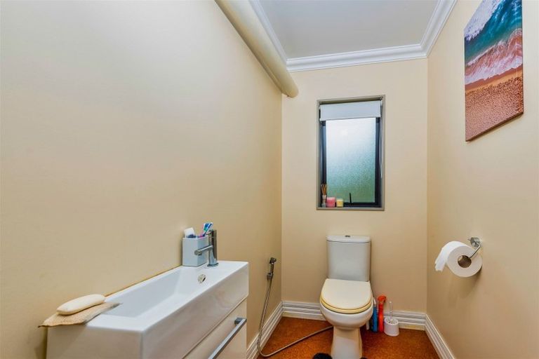 Photo of property in 10a Yule Place, Massey, Auckland, 0614