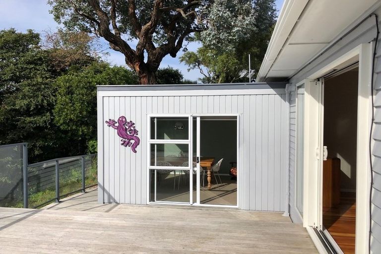 Photo of property in 4 Penryn Drive, Paremata, Porirua, 5026