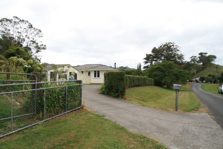 Photo of property in 277 Gordon Road, Toko, Stratford, 4392