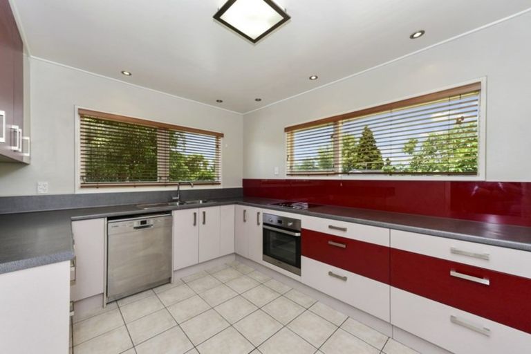 Photo of property in 34 Chedworth Avenue, Chedworth, Hamilton, 3210