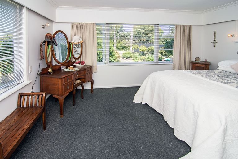 Photo of property in 1 Newall Place, Solway, Masterton, 5810