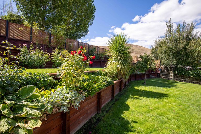 Photo of property in 48 Letts Gully Road, Letts Gully, Alexandra, 9393