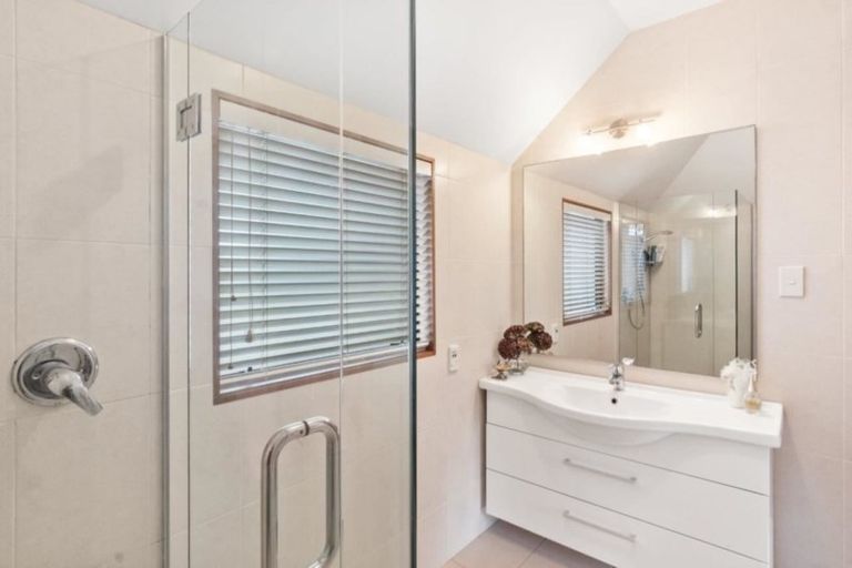 Photo of property in 74 Delamare Road, St Andrews, Hamilton, 3200